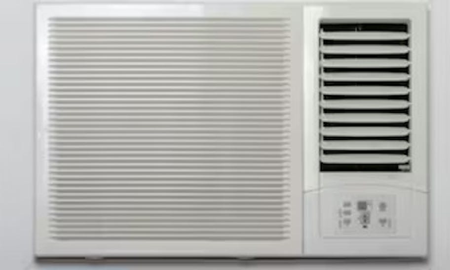 Window air conditioners cleaning