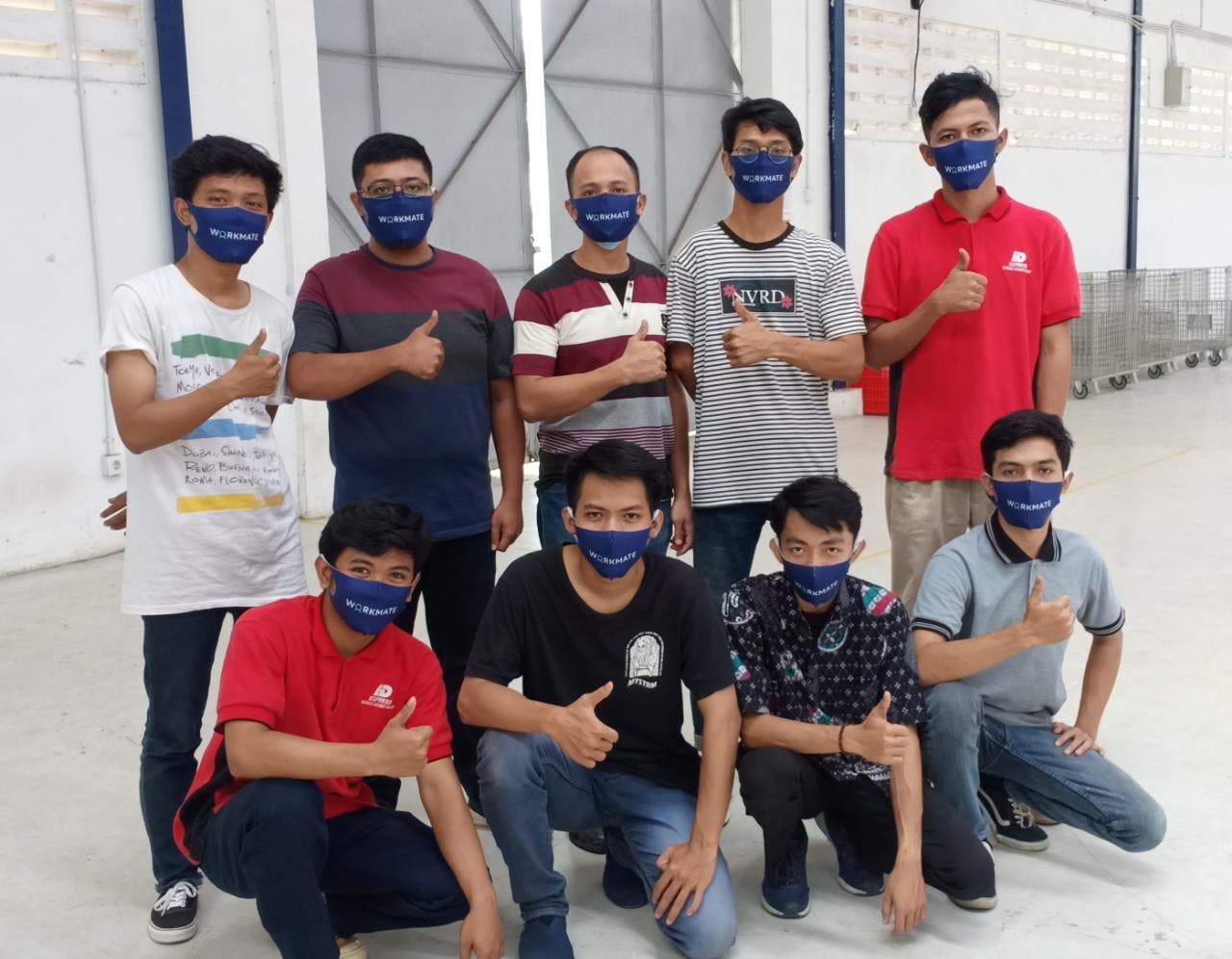 Pekerja Workmate di perusahaan IDC Depok