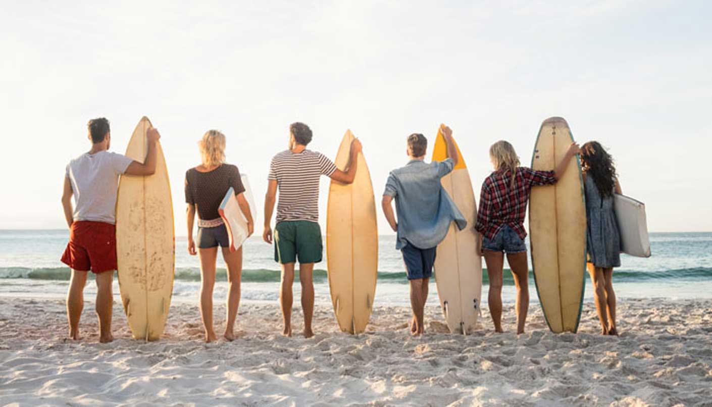 Ist eine Sportgeräteversicherung für Surfer sinnvoll?