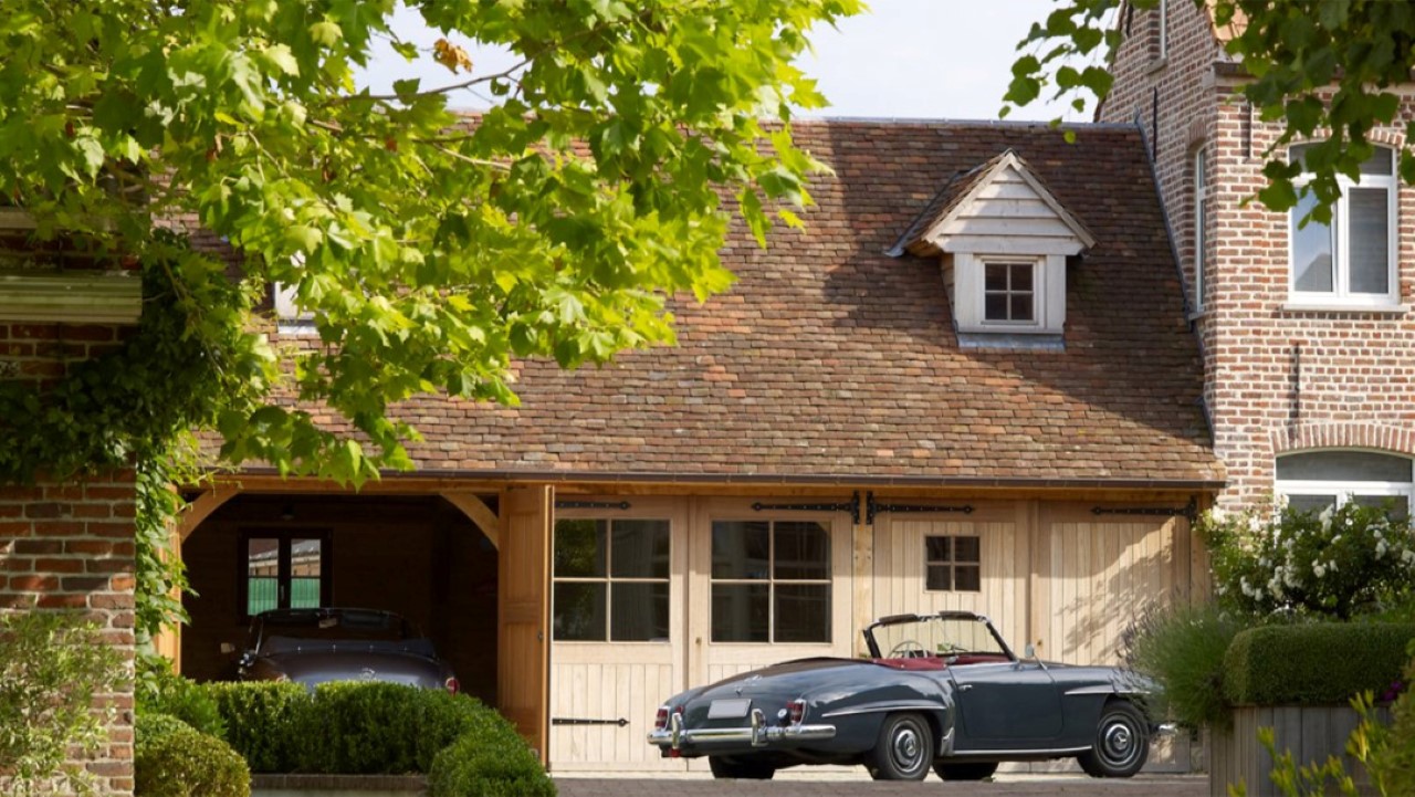 Eikenhouten garage