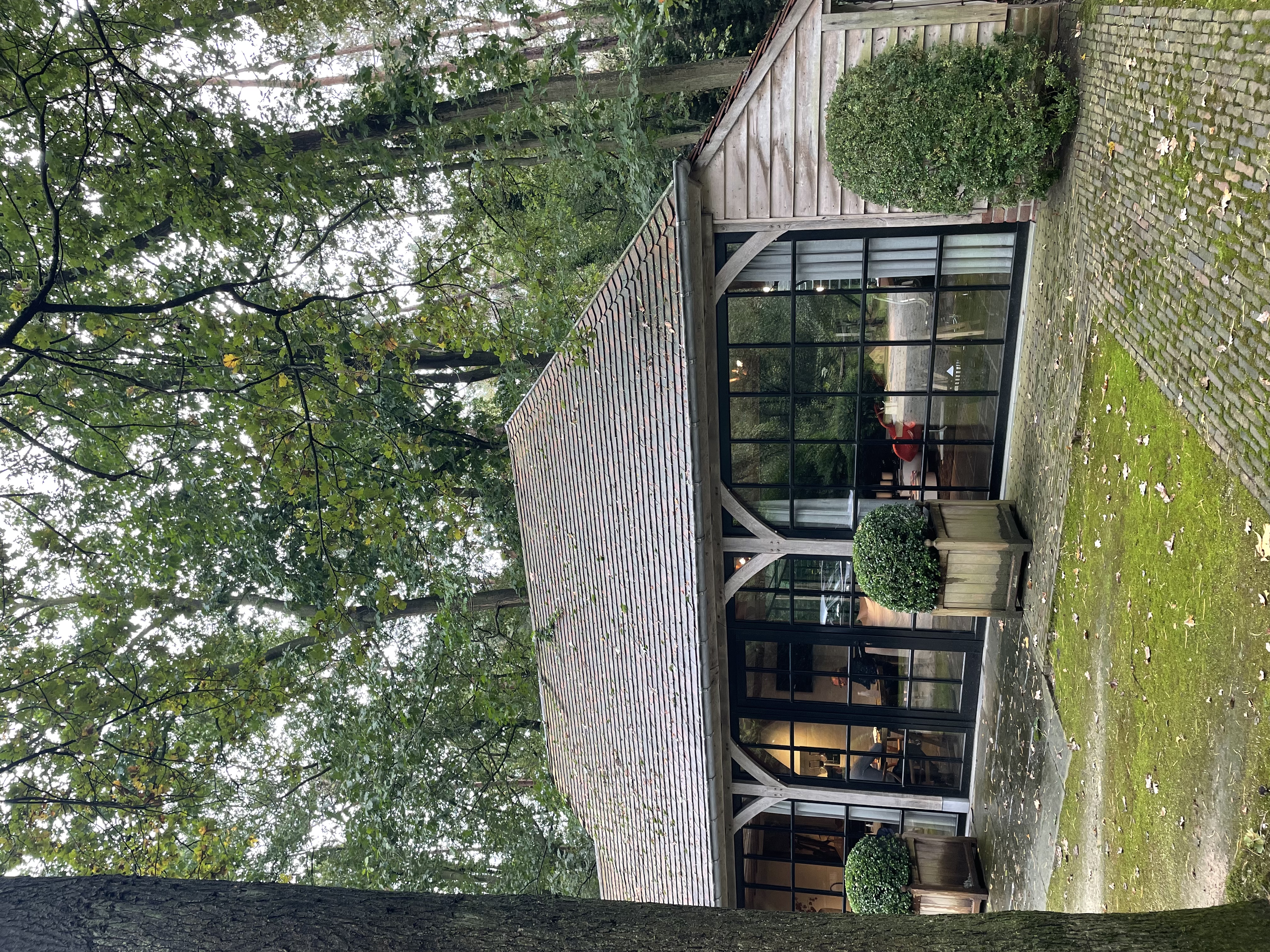 Eikenhouten tuinkantoor