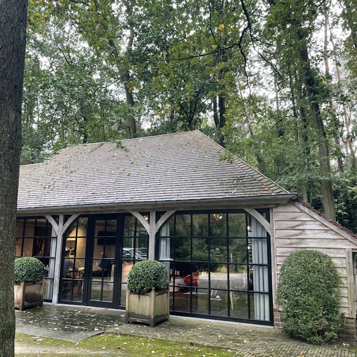 Eikenhouten tuinkantoor