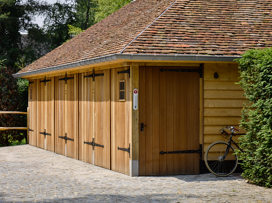 Eikenhouten garage