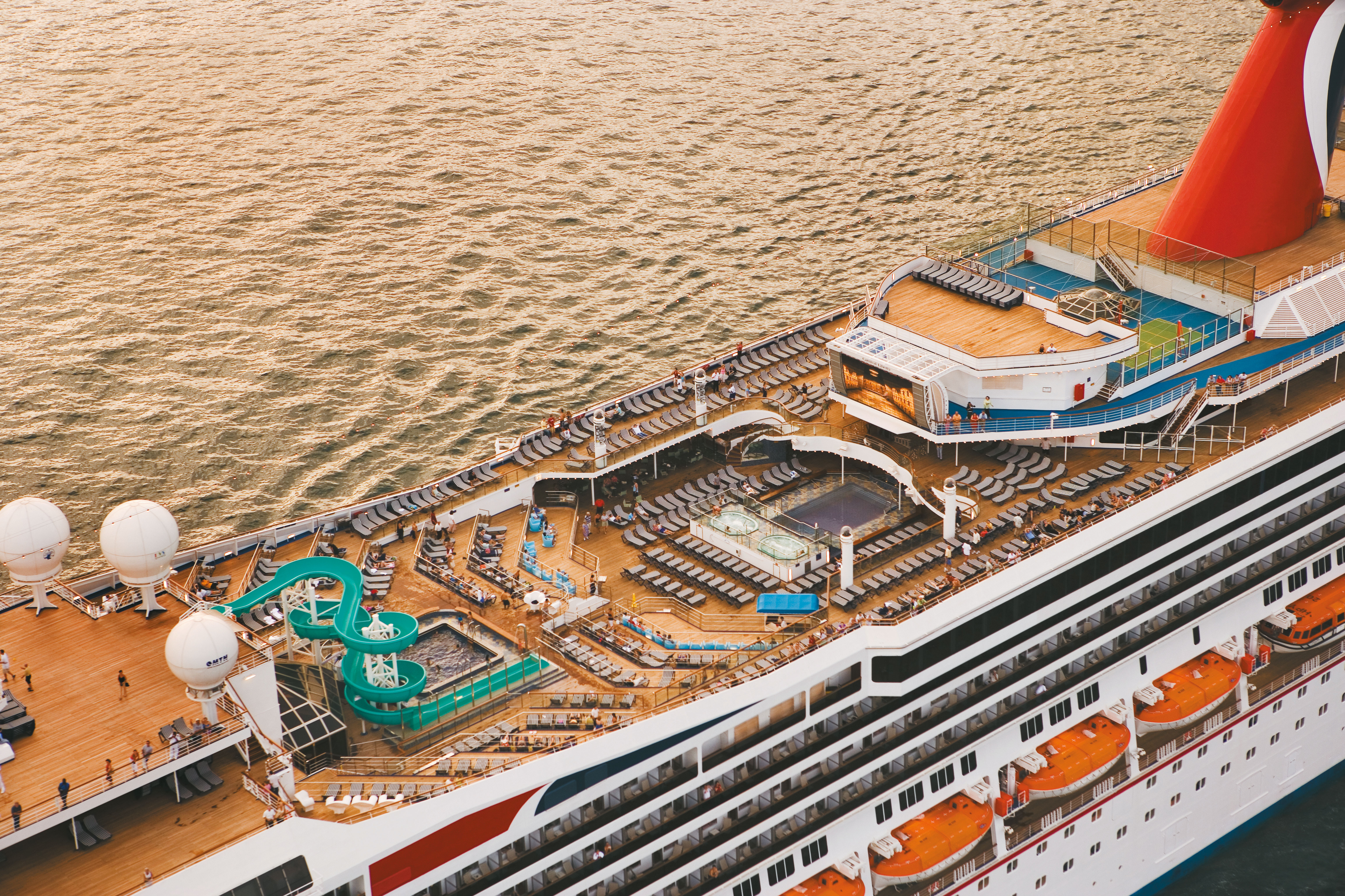 Carnival Liberty Cruisepesialisten Cruisespesialisten