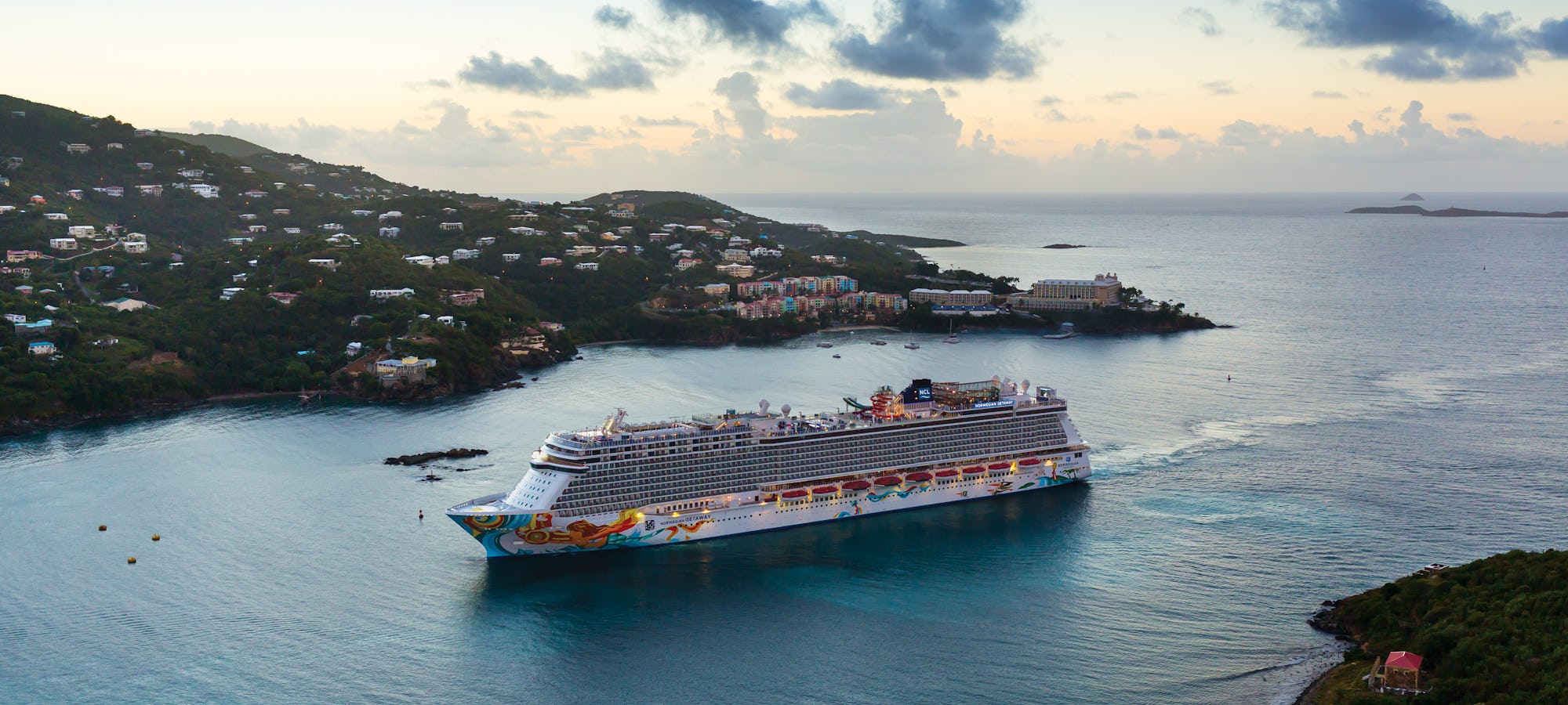 Äk zipline – en av utmaningarna under hinderbanan på Norwegian Getaway