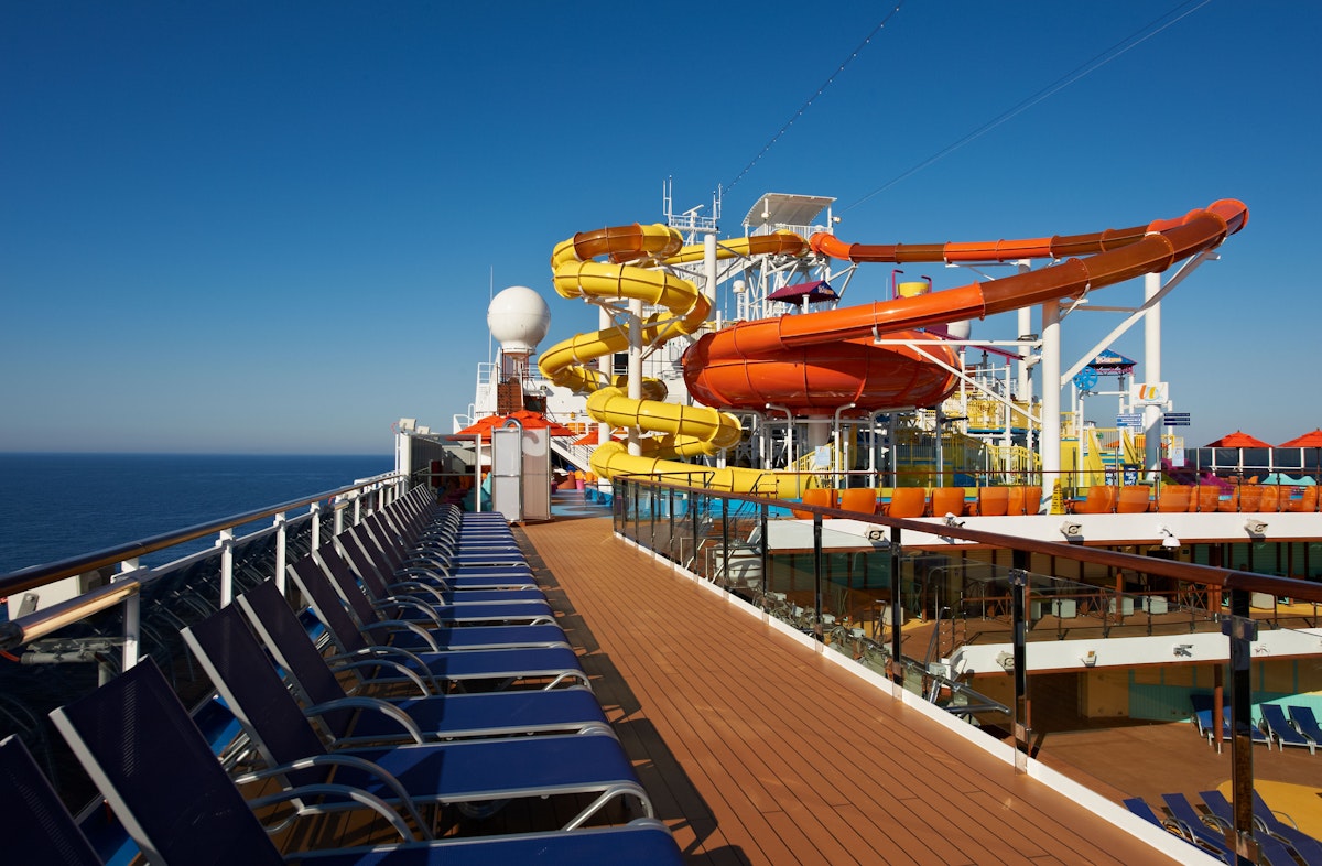 Carnival Breeze Cruisespesialisten Cruisespesialisten