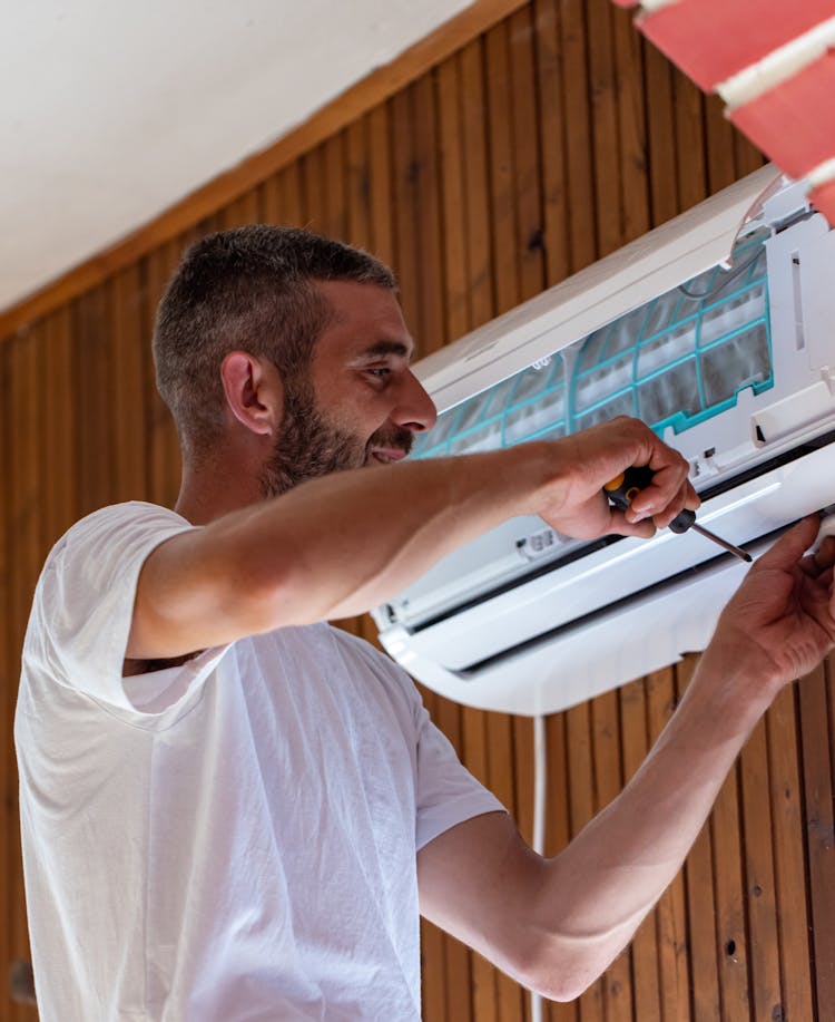 Concept Habitat Normandie entretient votre chauffage et climatisation