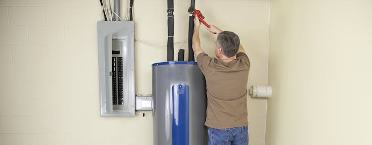 Entretien chauffe-eau thermodynamique Angers