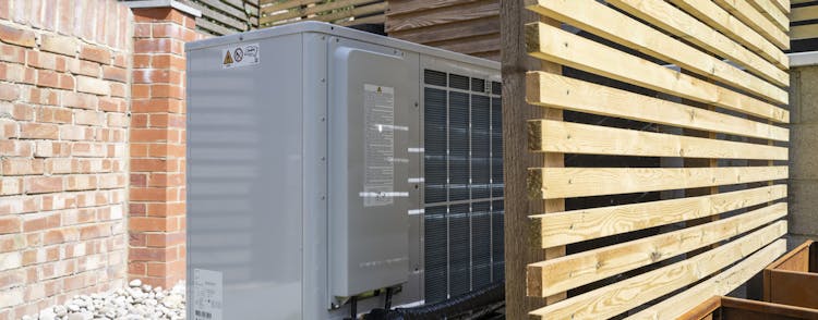 Installation et remplacement d'une pompe à chaleur hybride par JCM Confort