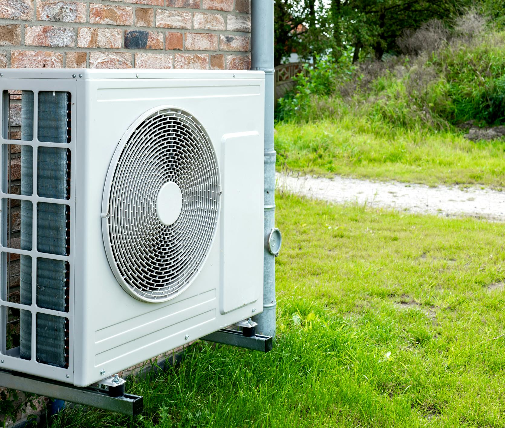 Equipements de vos pompes à chaleur hybrides chez JCM Confort