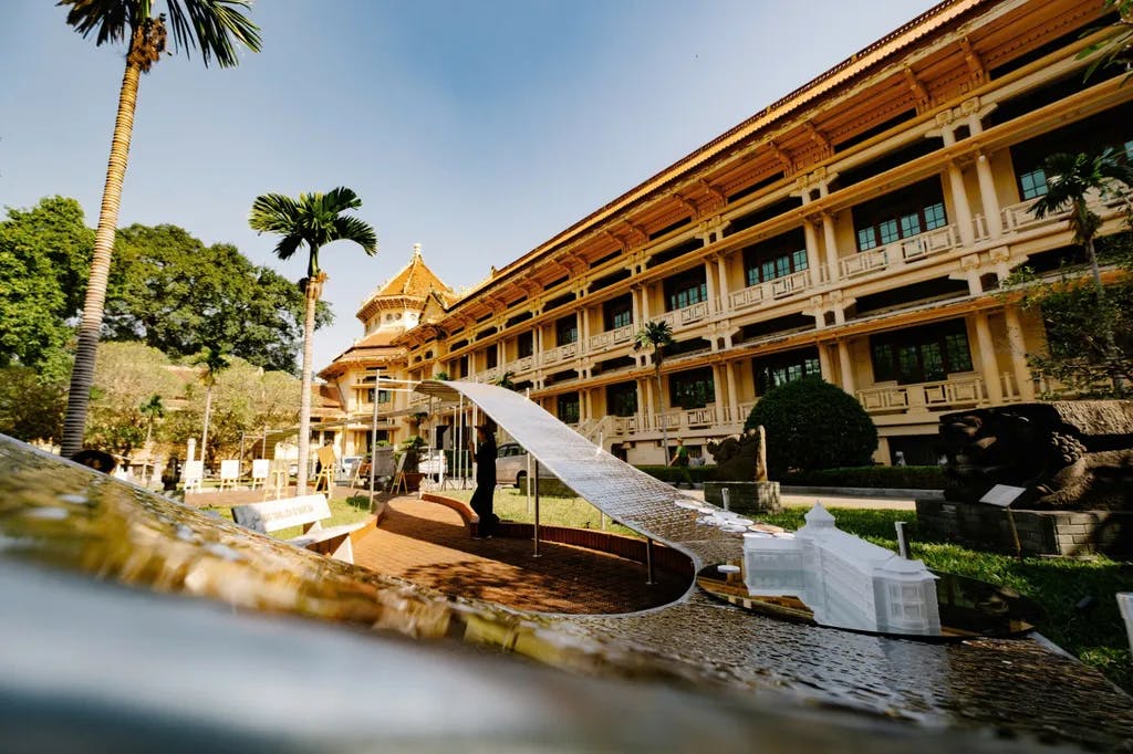 Nhiều di sản đã và đang dần được “yêu thích” trở lại sau khi được tái hiện sống động hơn qua lăng kính của nghệ thuật, sáng tạo, công nghệ và tình yêu Hà Nội của những nhà sáng tạo