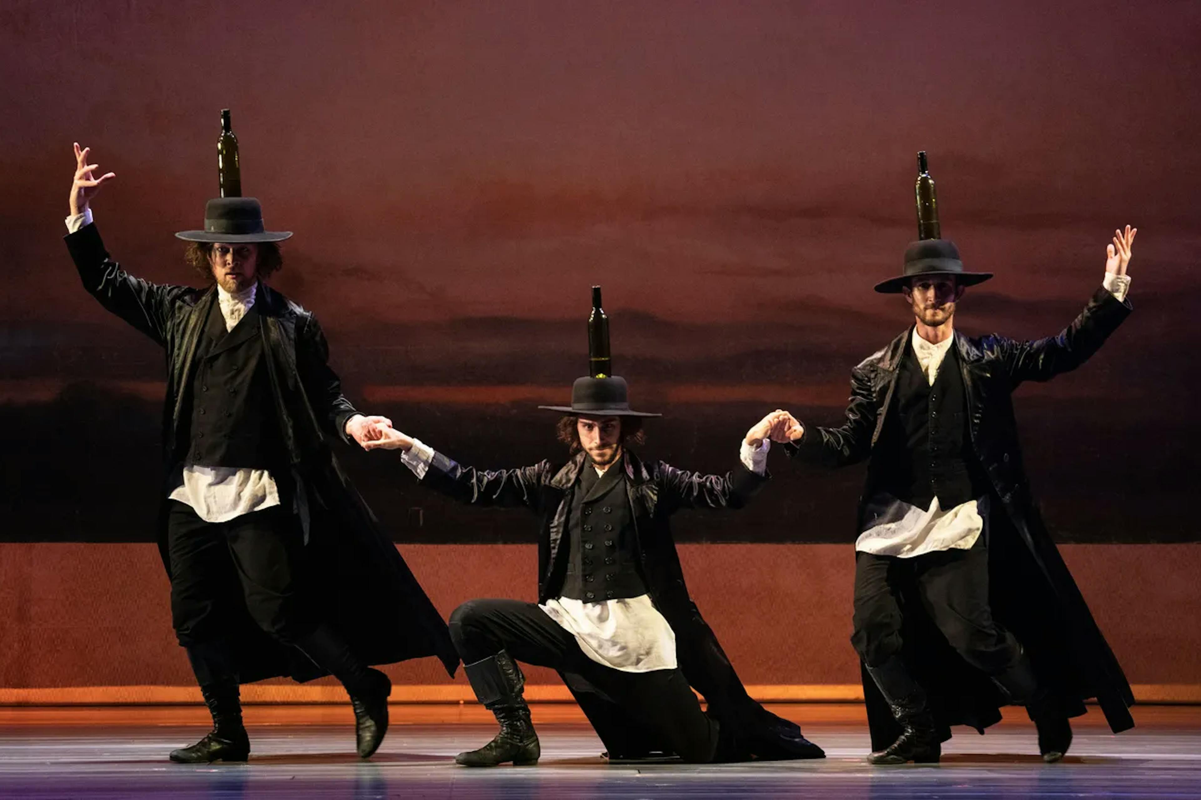 The Company of Fiddler on the Roof