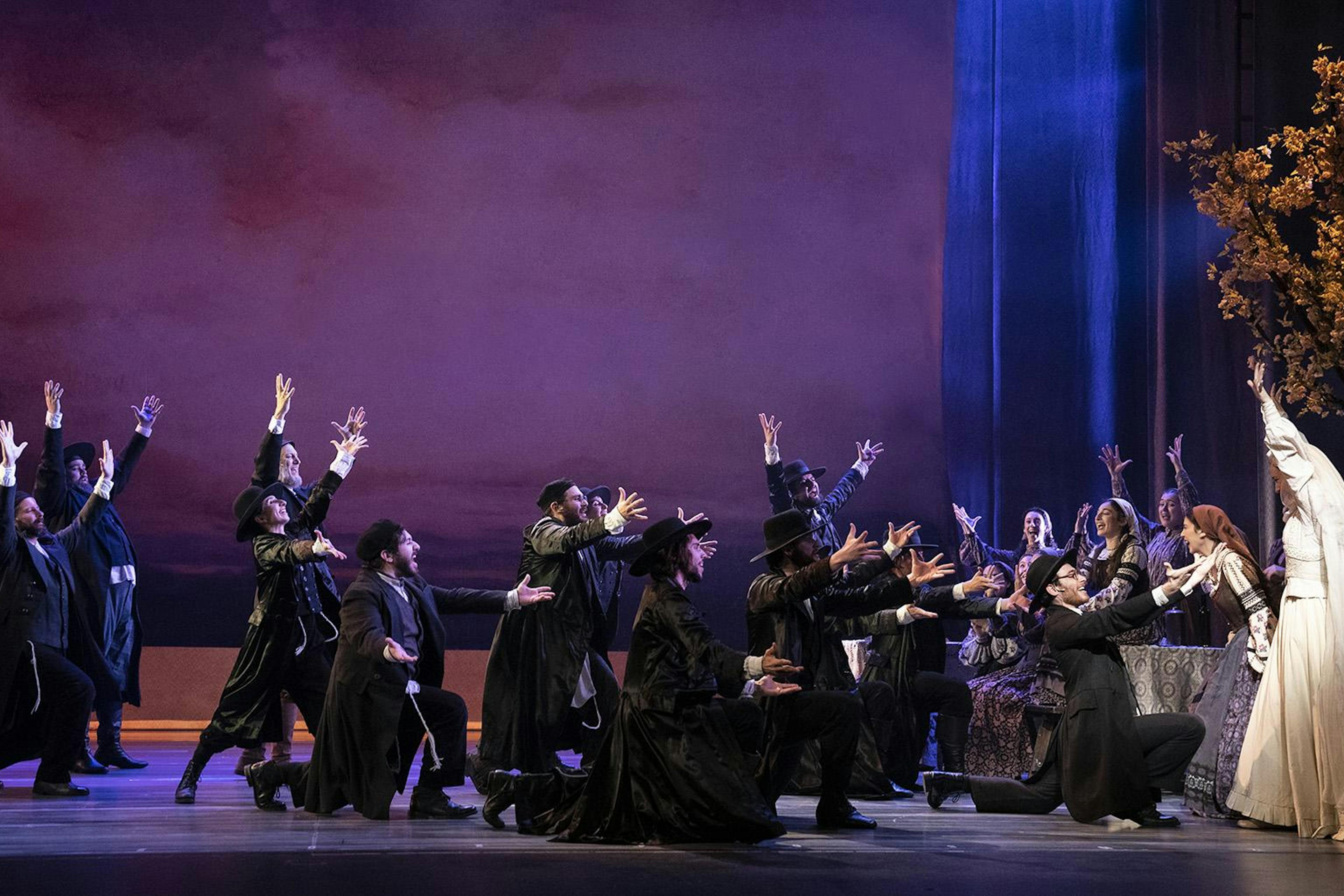 The Company of Fiddler on the Roof