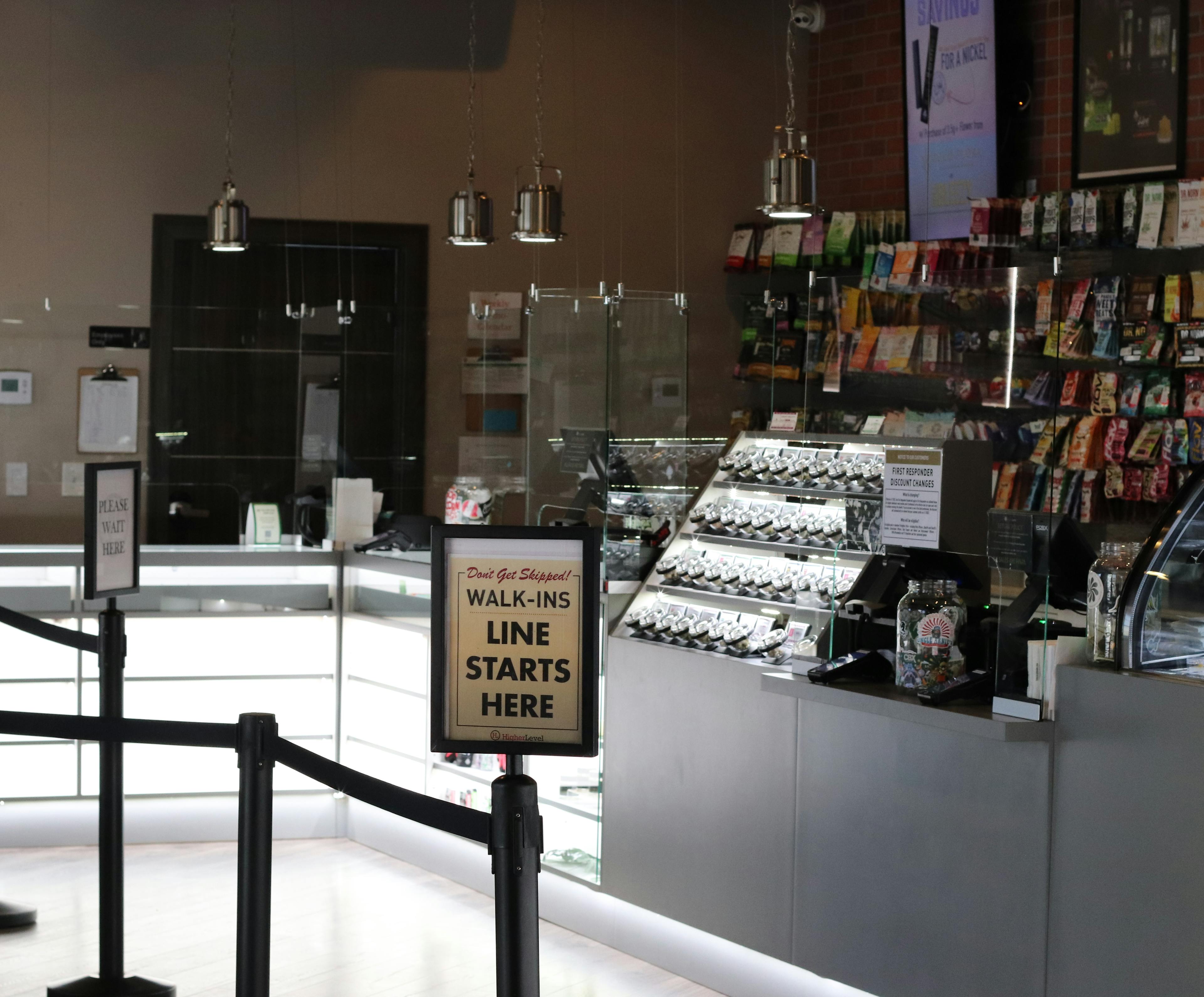 Higher Level Seaside In Store Counter