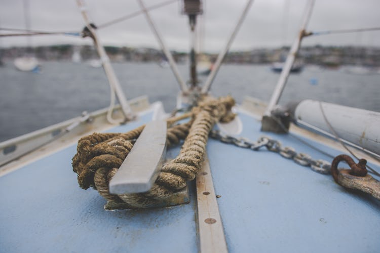 reefing knot sailboat