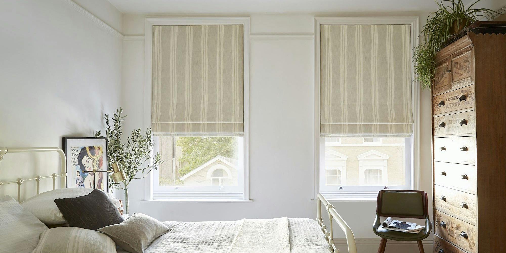 Duke olive striped roman blinds in light cream bedroom