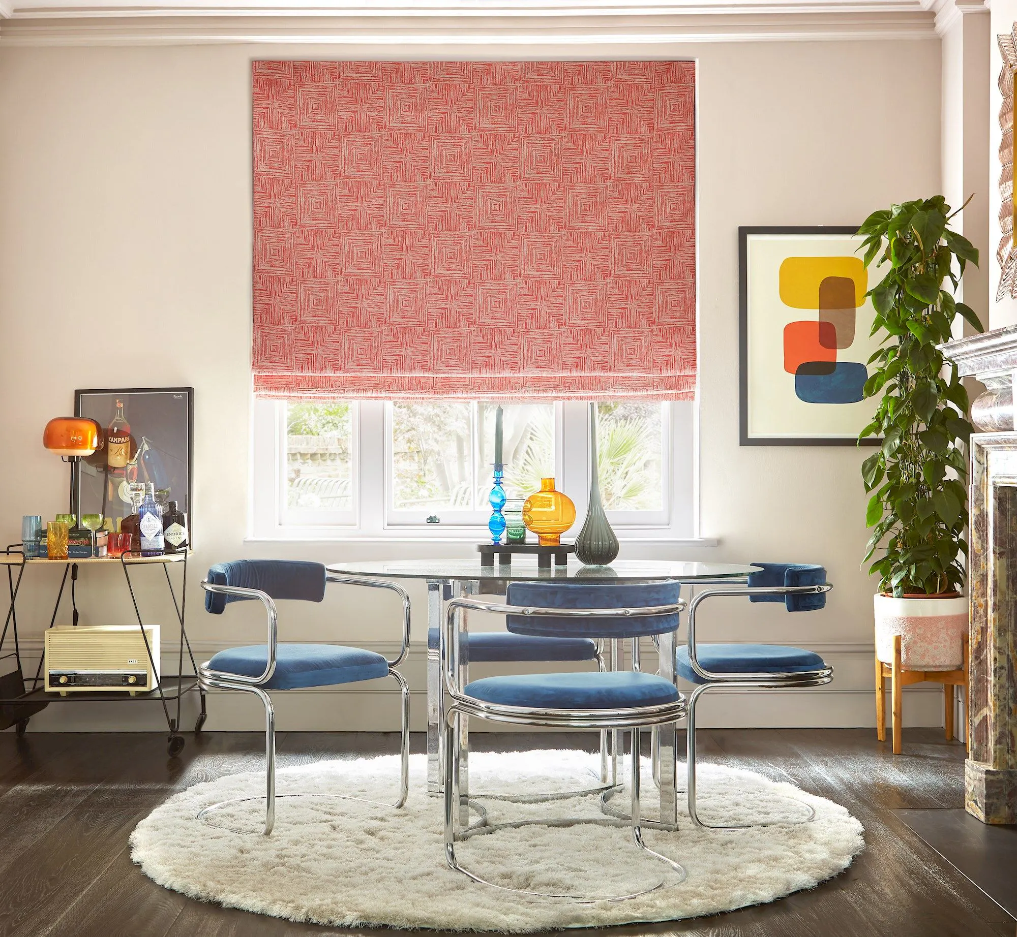 Gilmore fiesta roman blind in contemporary dining room window