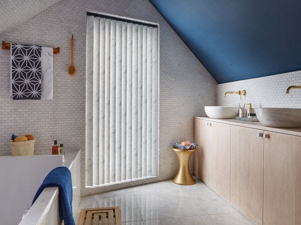 Alessio Darkness Vertical blind in bathroom