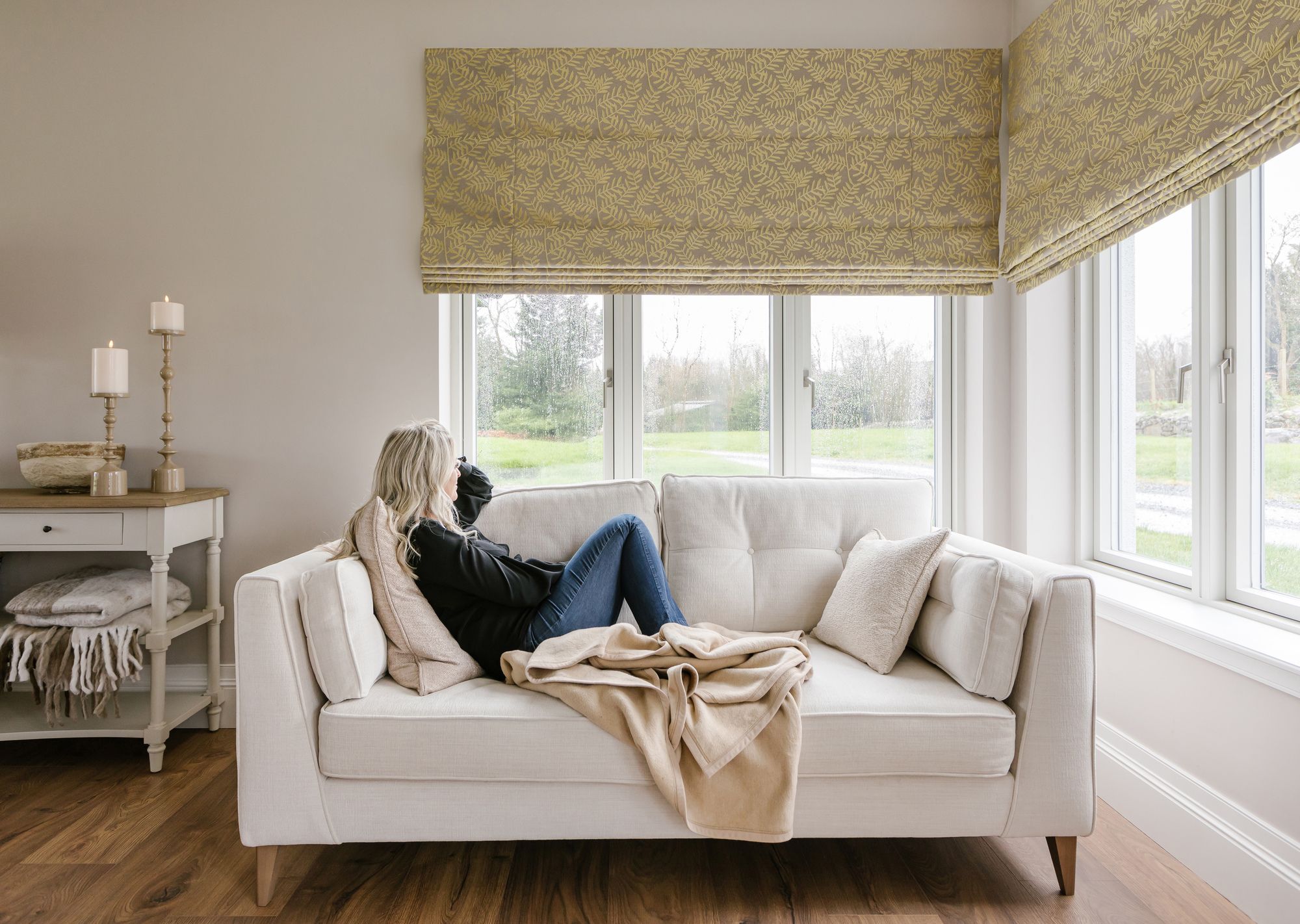 fronds harvest roman blind