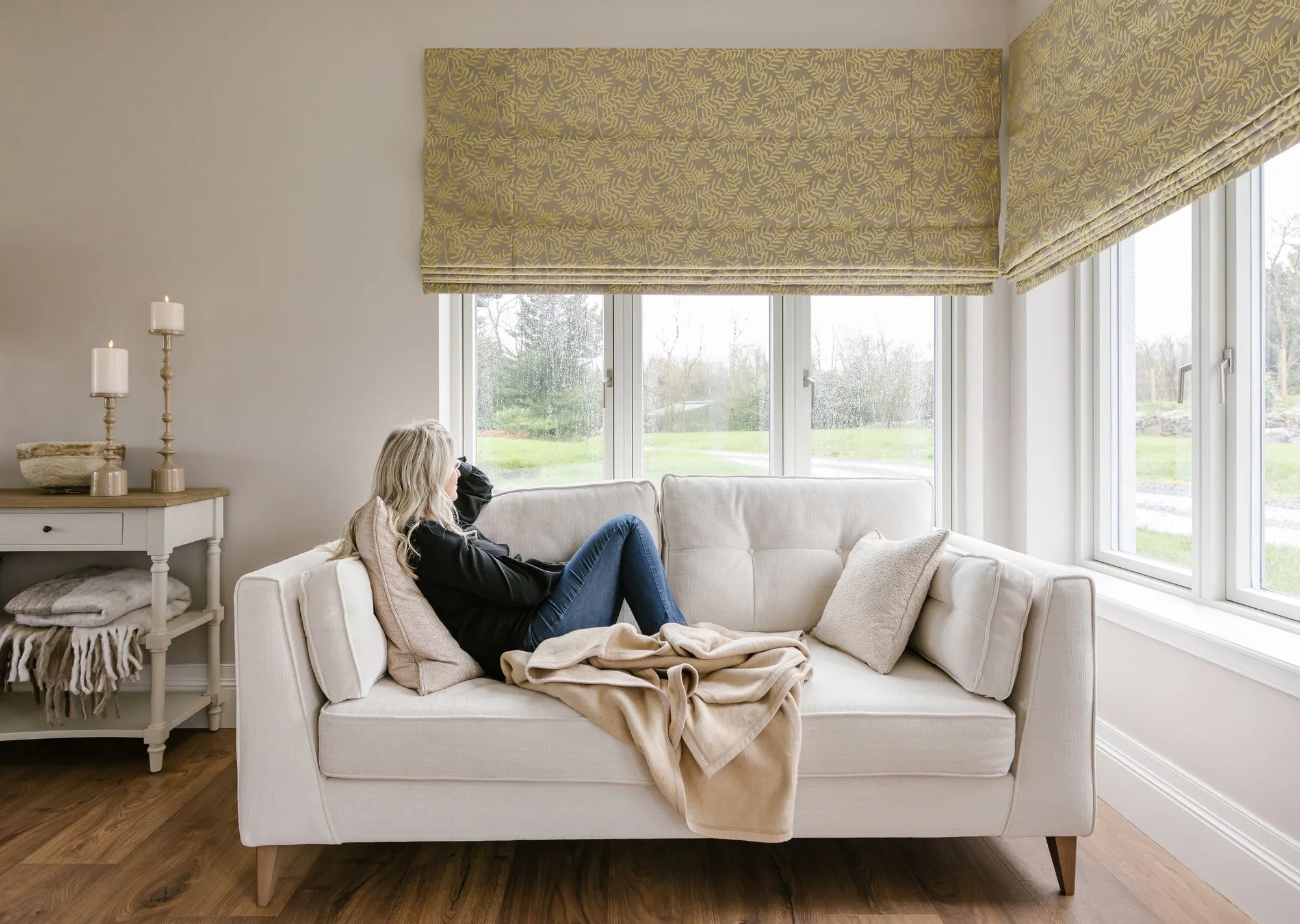 fronds harvest roman blind