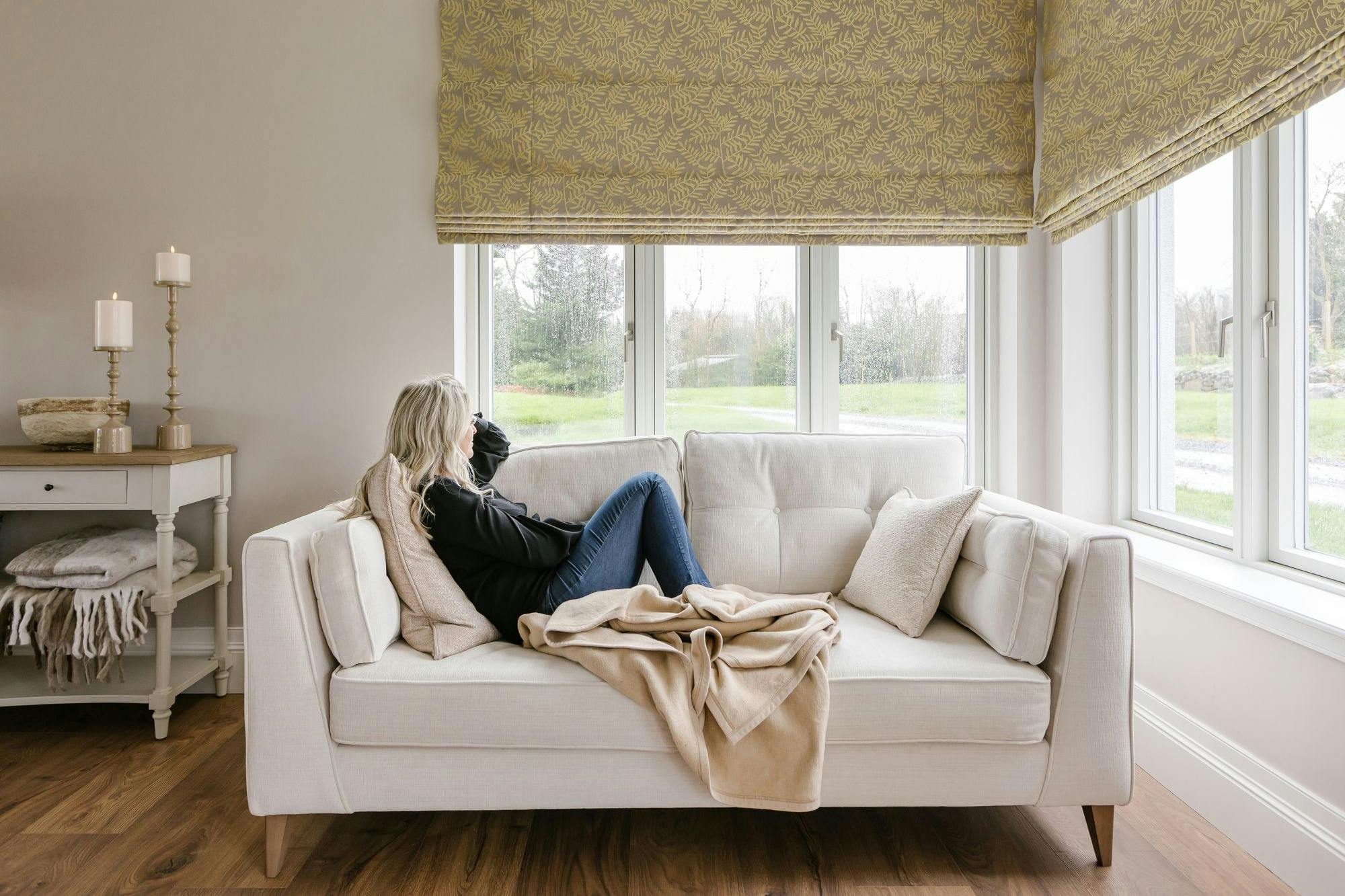 fronds harvest roman blind