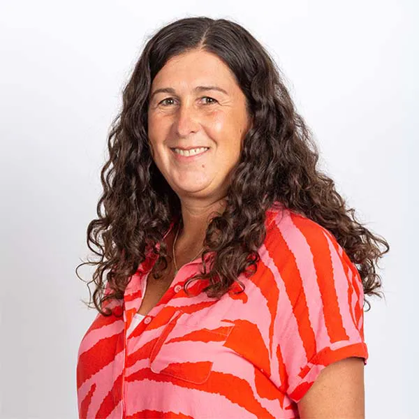 Tara Hall Headshot