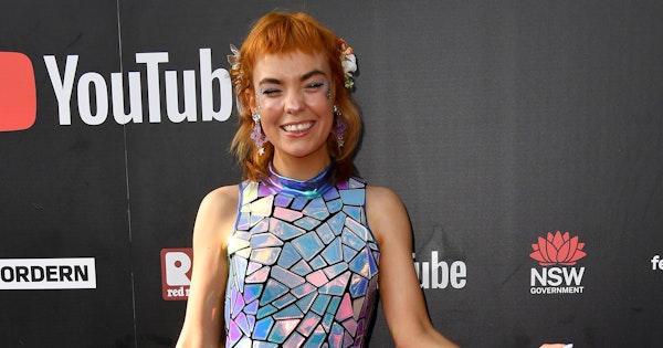 Chloe Hayden arrives on the red carpet during the 2022 ARIA Awards at Hordern Pavilion in Sydney, Thursday, November 24, 2022. (AAP Image/Bianca De Marchi) NO ARCHIVING