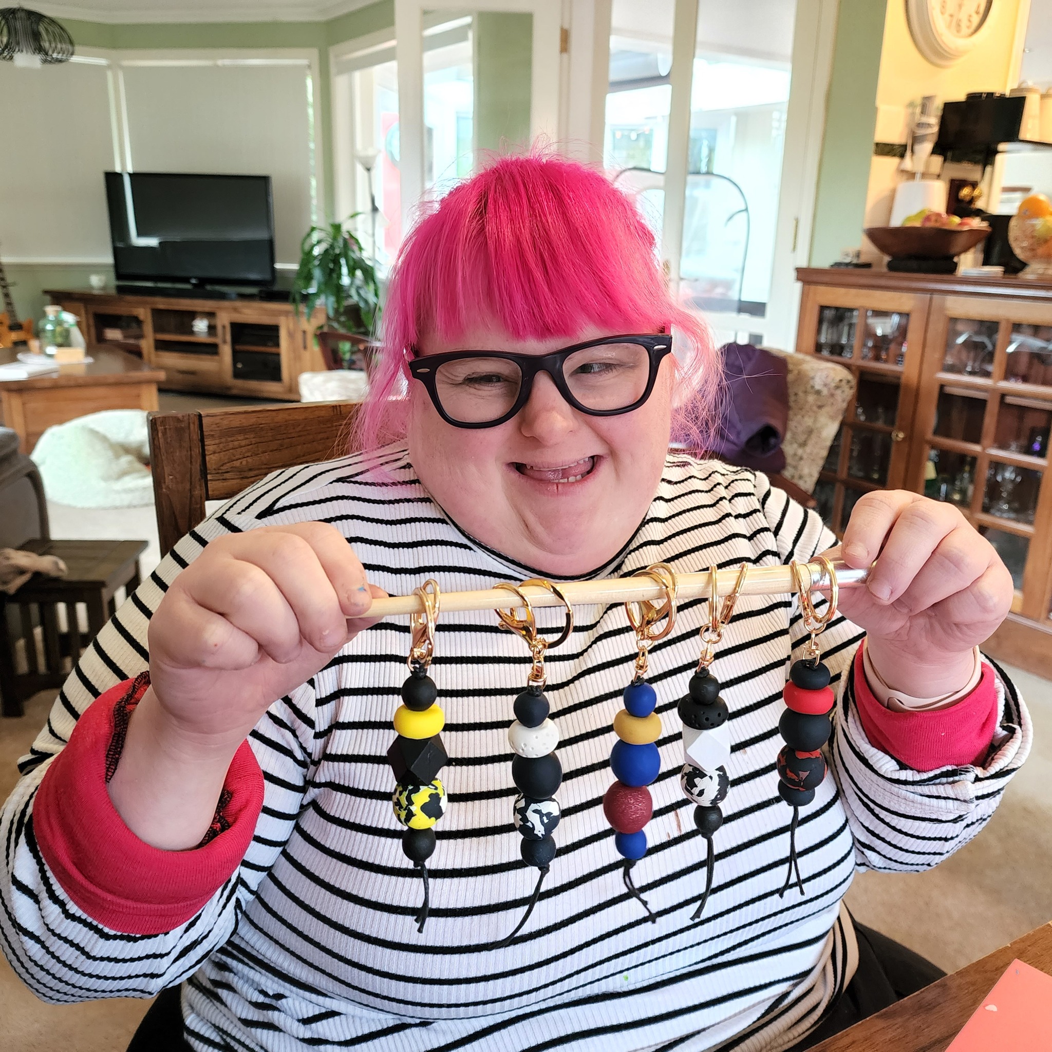 Chloe goes solo: Hireup Impact Grant recipient holds first art ...