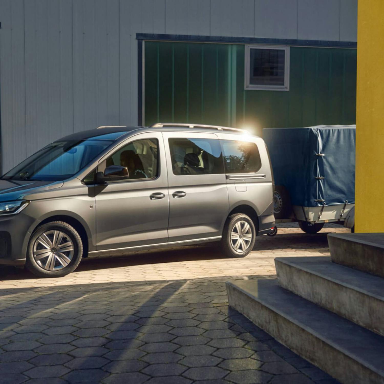 Der VW Caddy Kombi 5-Sitzer EcoProfi ab 169,- € mtl. im Gewerbeleasing bei Autohaus Hoffmann.