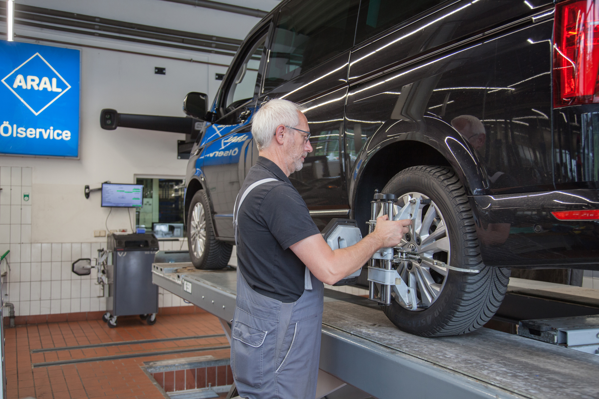 Achsvermessung im April