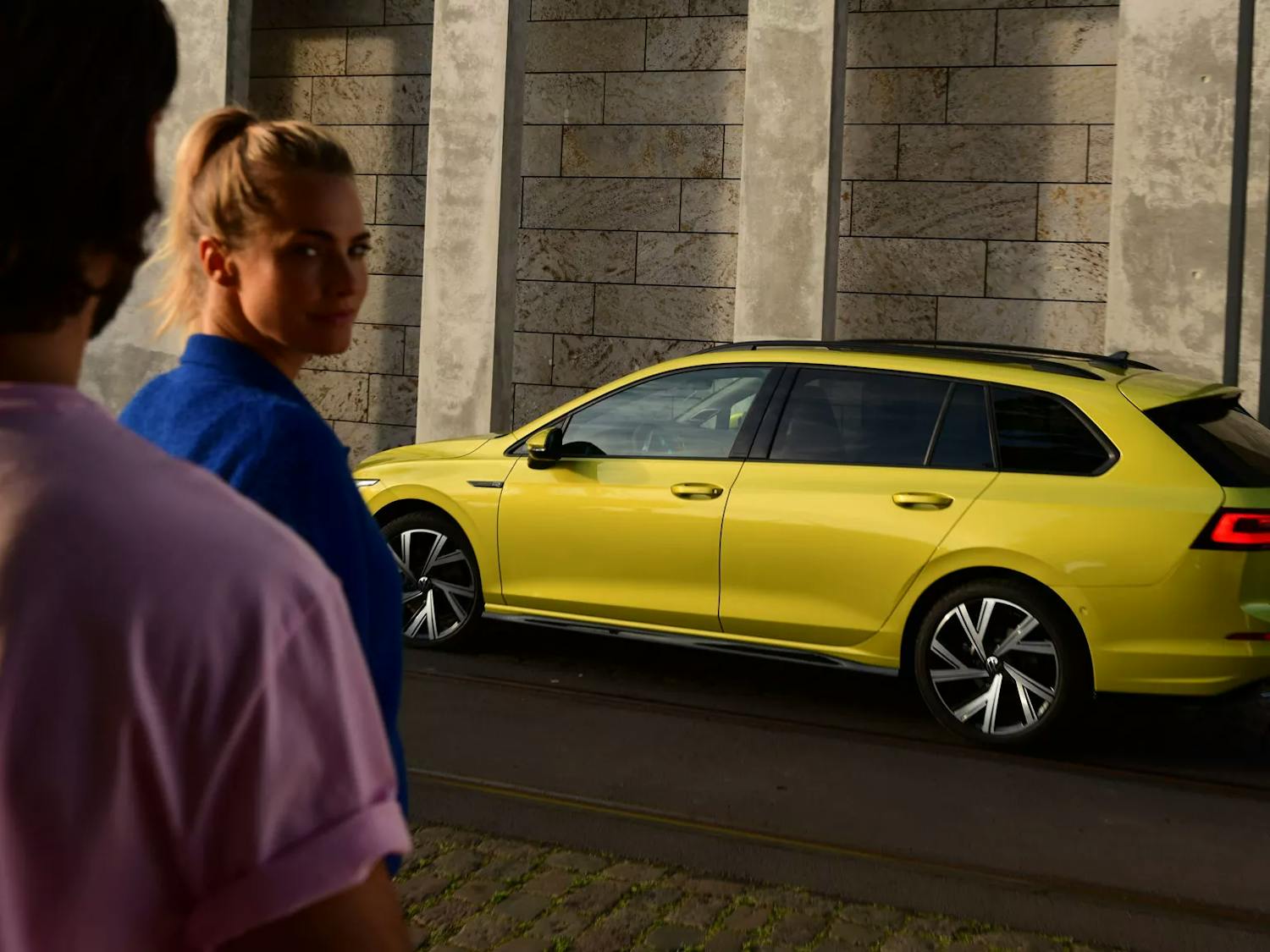Der VW Golf Variant bereits ab 272 € mtl. bei Autohaus Hoffmann.
