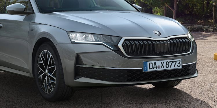 Kühlergrill des Skoda Octavia