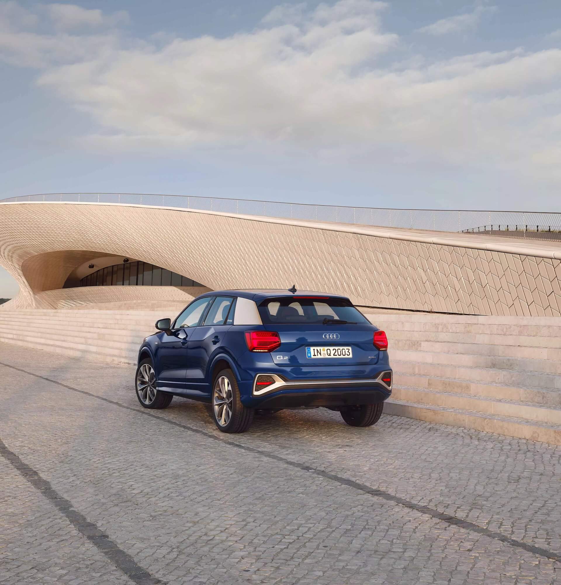 Blick auf das Cockpit des Audi Q2