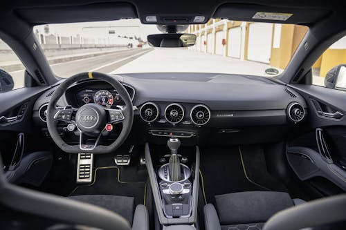 Cockpit des Audi TT