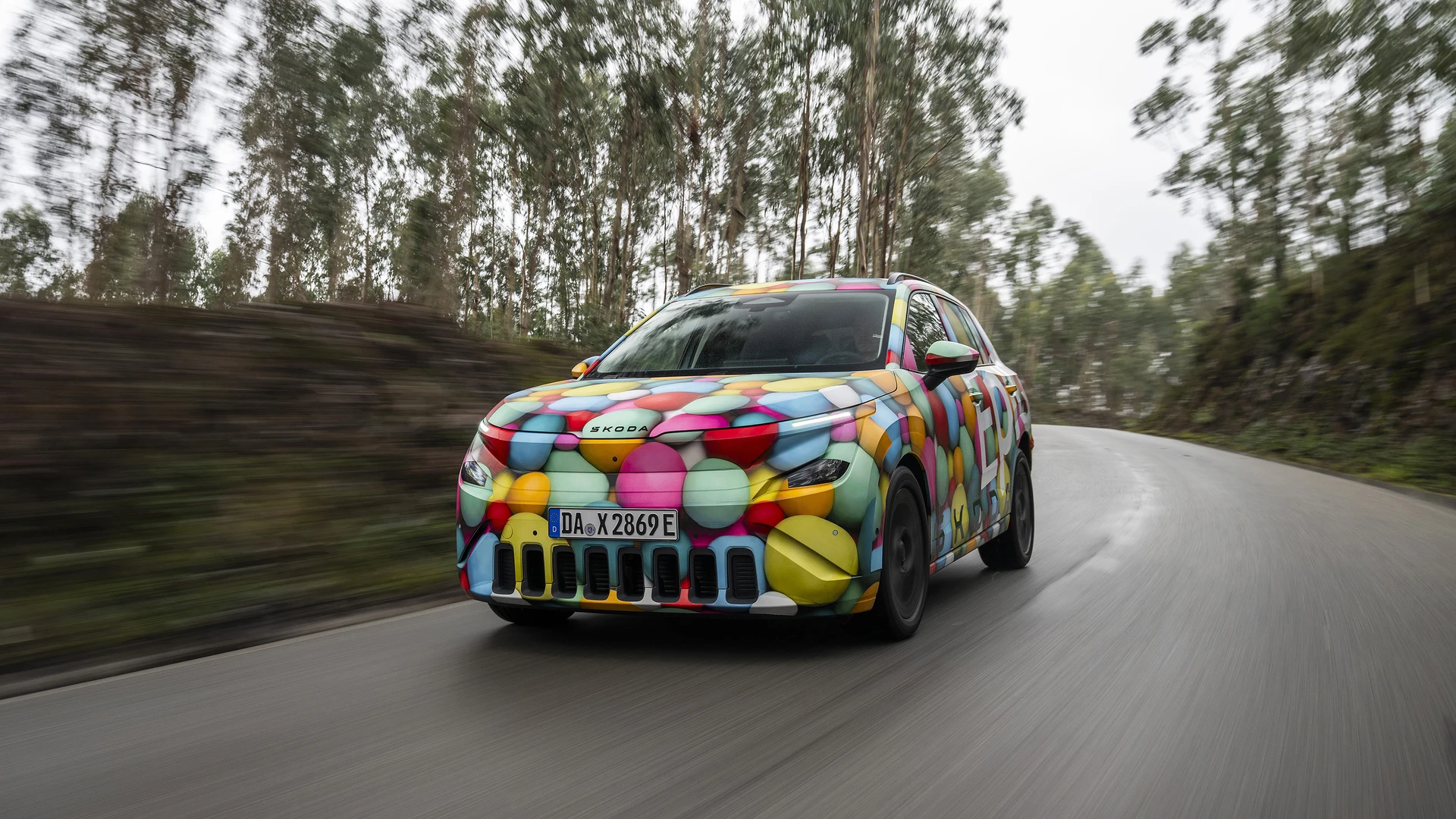 der neue skoda epiq fahraufnahme elektro suv