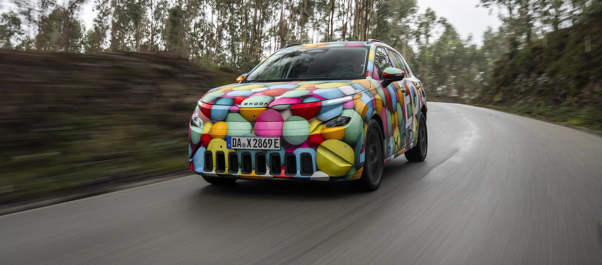 der neue skoda epiq fahraufnahme elektro suv