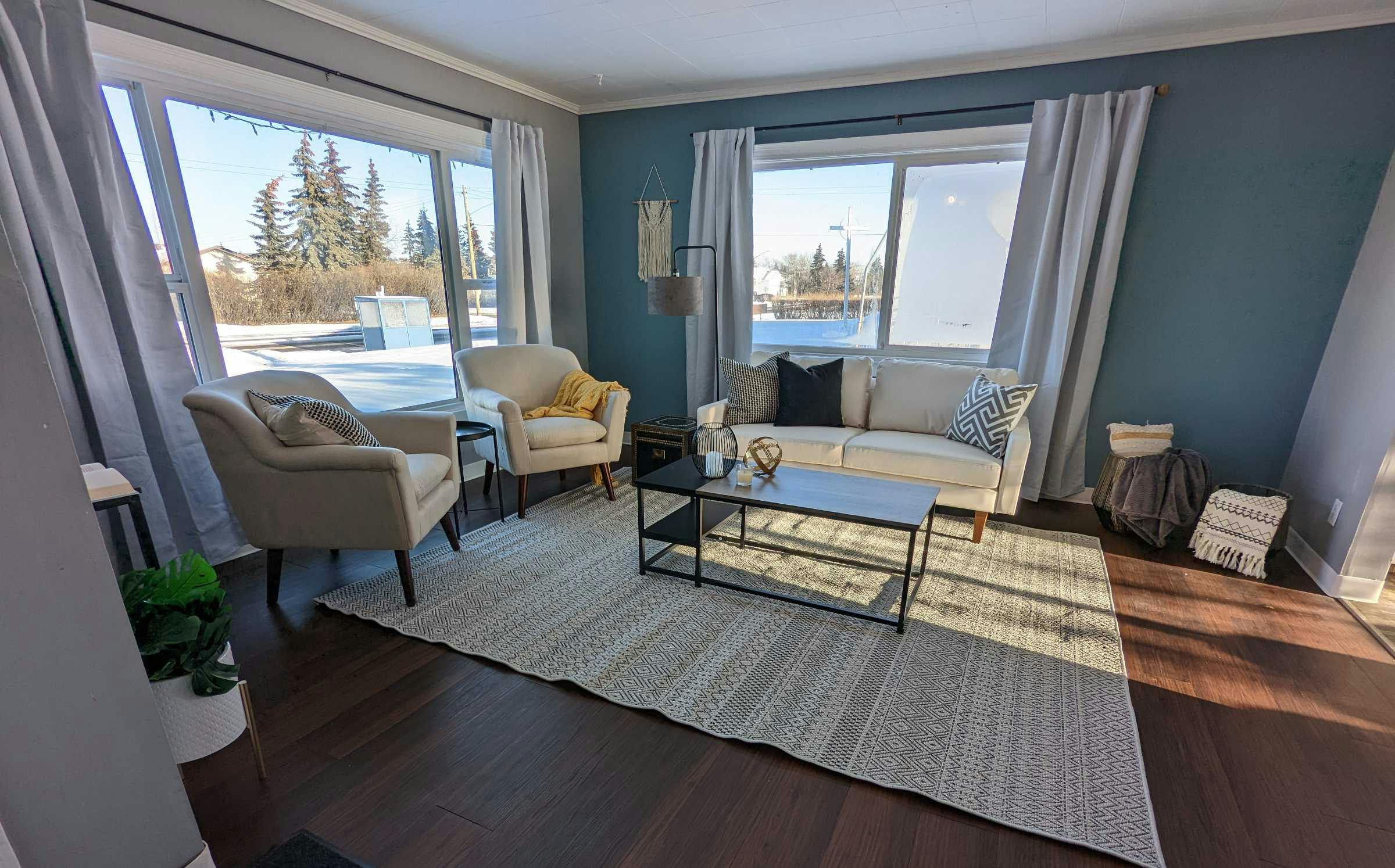 Bright and open staged living room for realtor listing