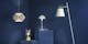 Suspension, lampadaire blancs et lampe verre et bois dans le style scandinave