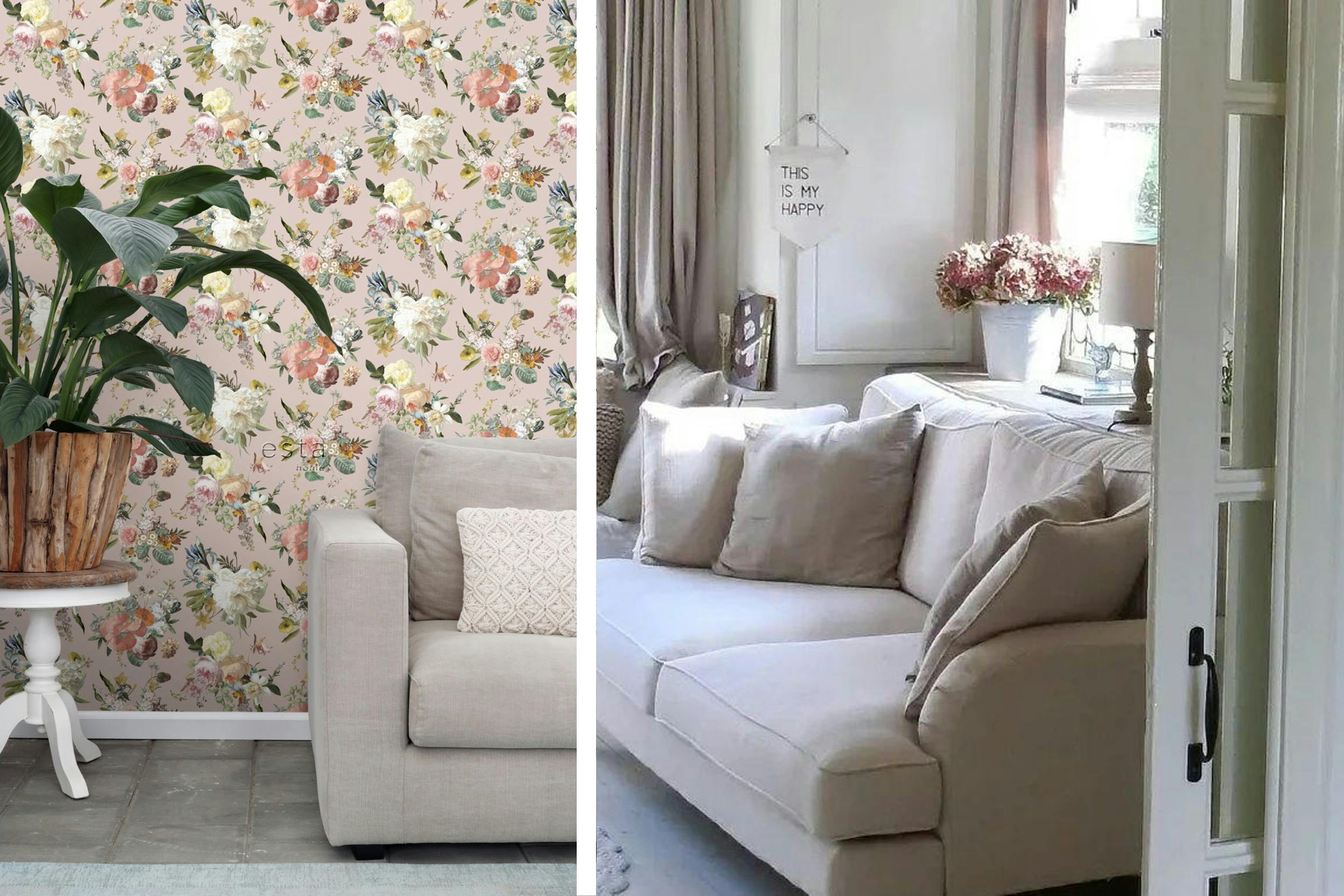 Links: Vintage-Blumentapete, rechts: beige Couch im Landhausstil