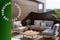Terrasse spacieuse avec des meubles de salon en acacia massif et des coussins gris clair, des textiles d'extérieur et des tapis, à côté d'un détail de la table montrant la finition bois.
