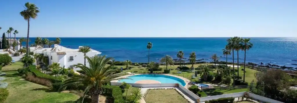 Mäklare Marbella köpa lägenhet Spanien