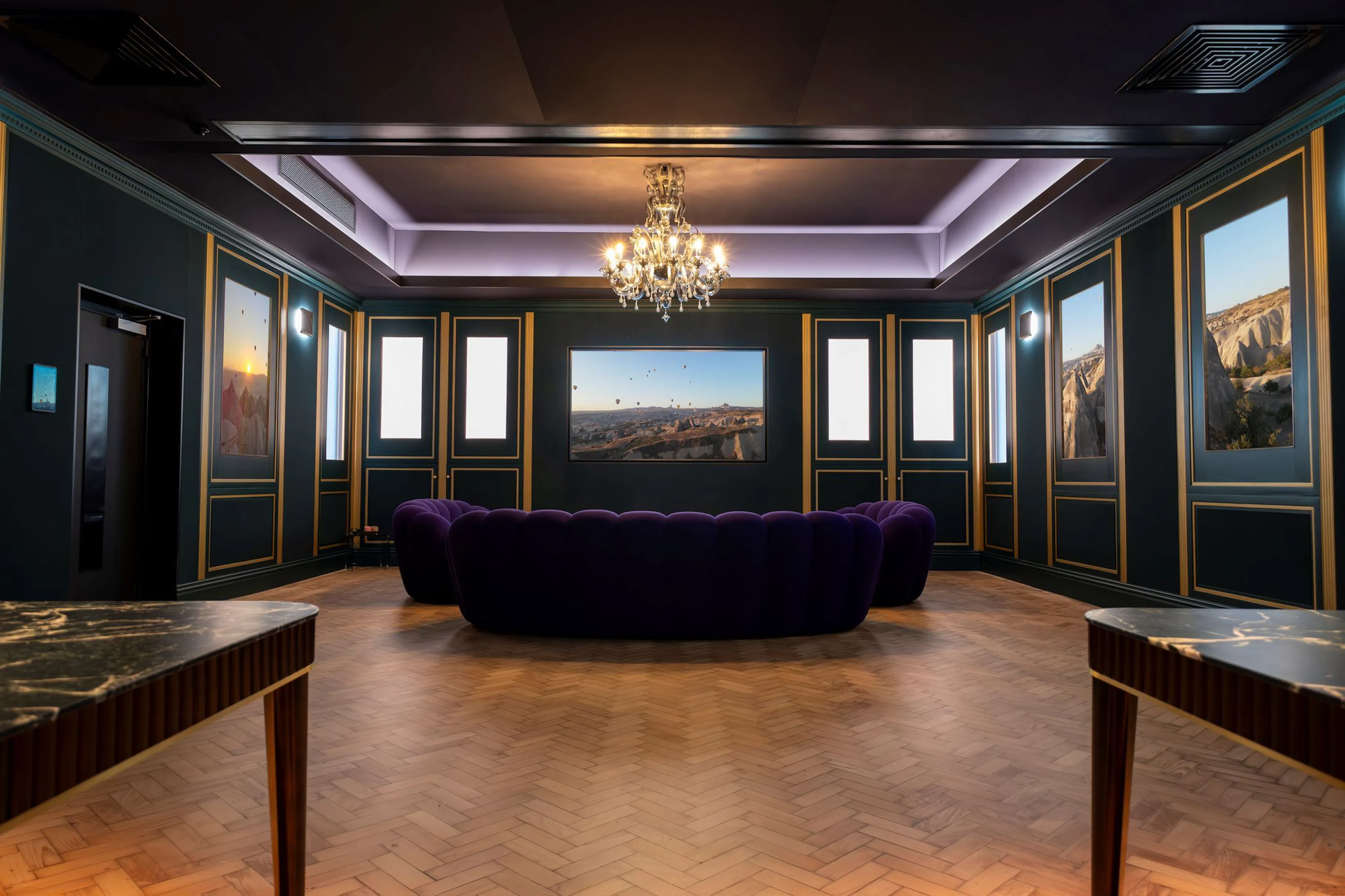 L-Acoustics HYRISS demonstration room in the Highgate showroom, London