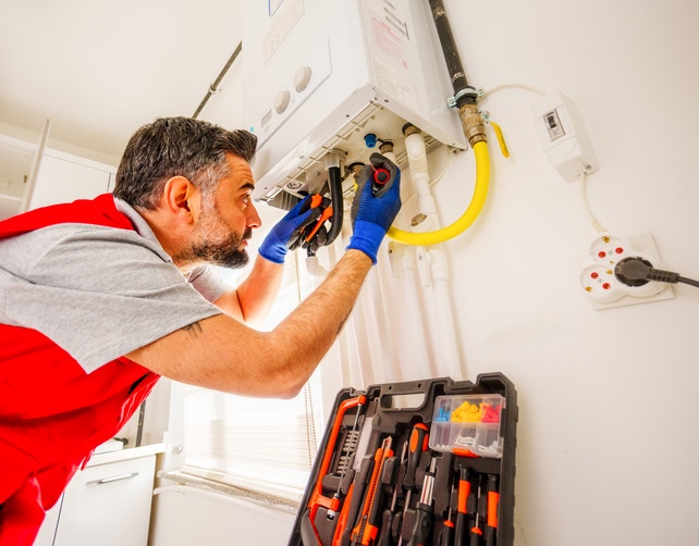 Aujard installe, entretient et dépanne vos équipements de chauffage, de climatisation et d'énergie.