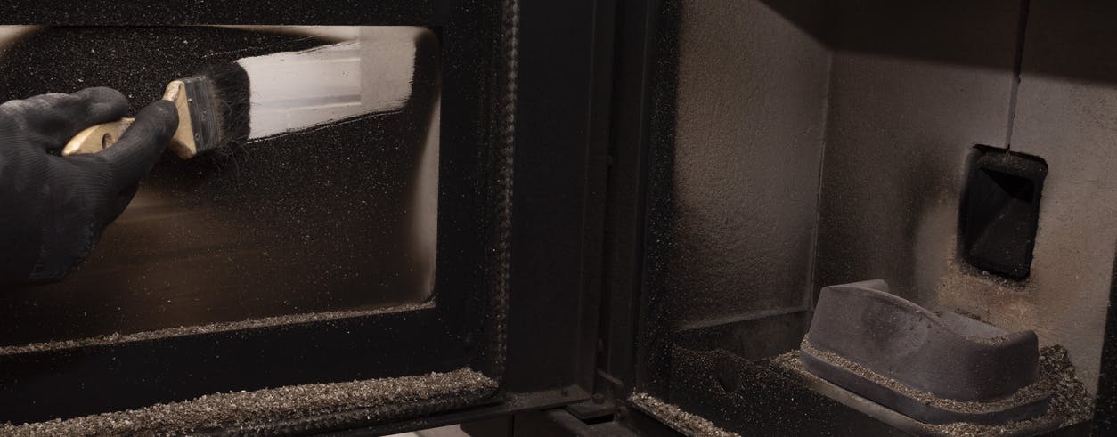 Maintenance de poêle à Fontainebleau avec Aujard, chauffagiste RGE QualiBois