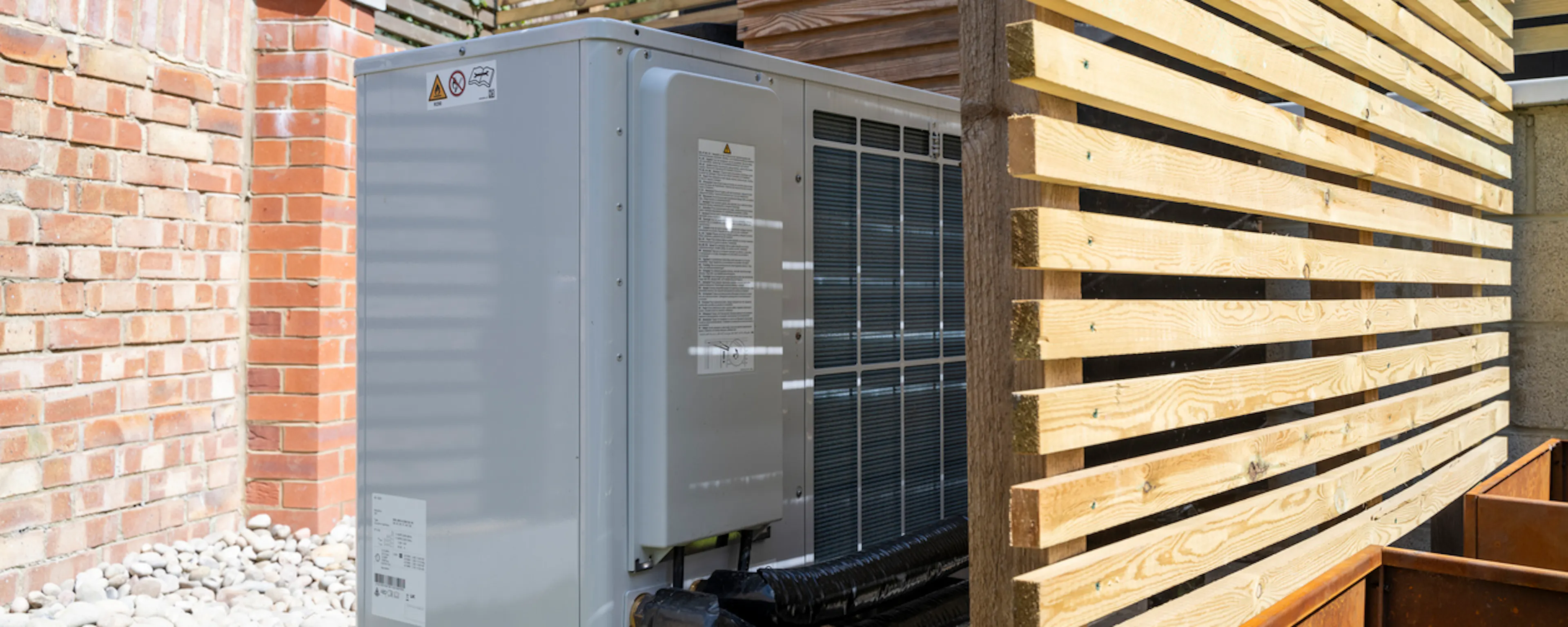 7 raisons de remplacer sa vieille chaudière par une PAC hybride