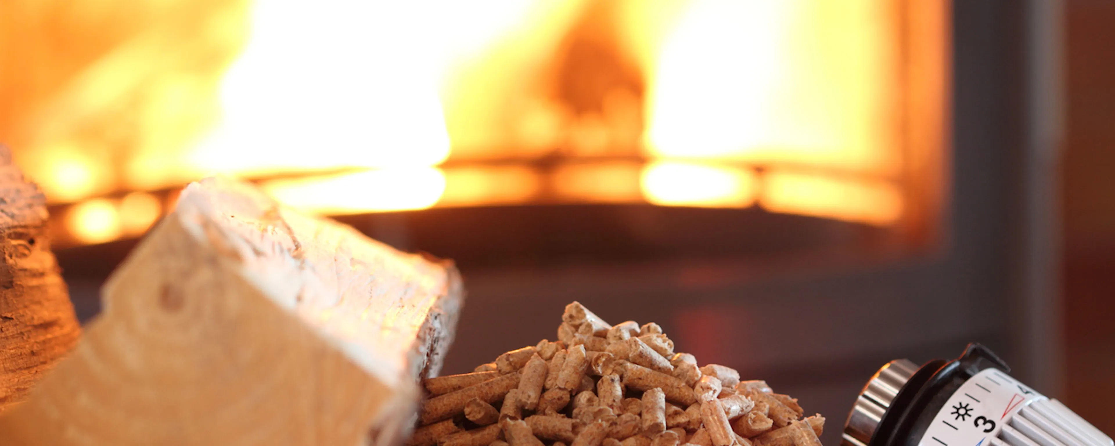 Chauffage au bois : les aides en 2025