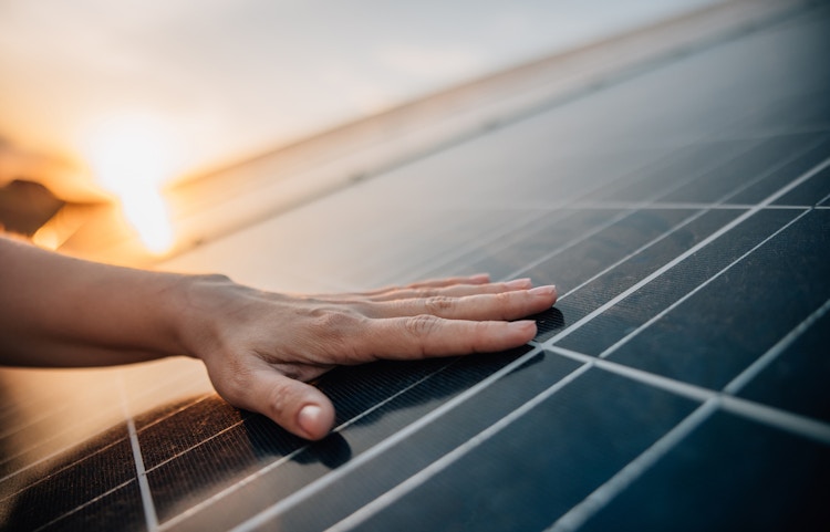 Énergie solaire : de quoi parle-t-on ?