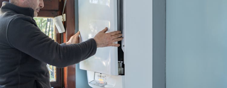 Chauffage du Nord entretient votre chaudière gaz, fioul, à bois et à granulés