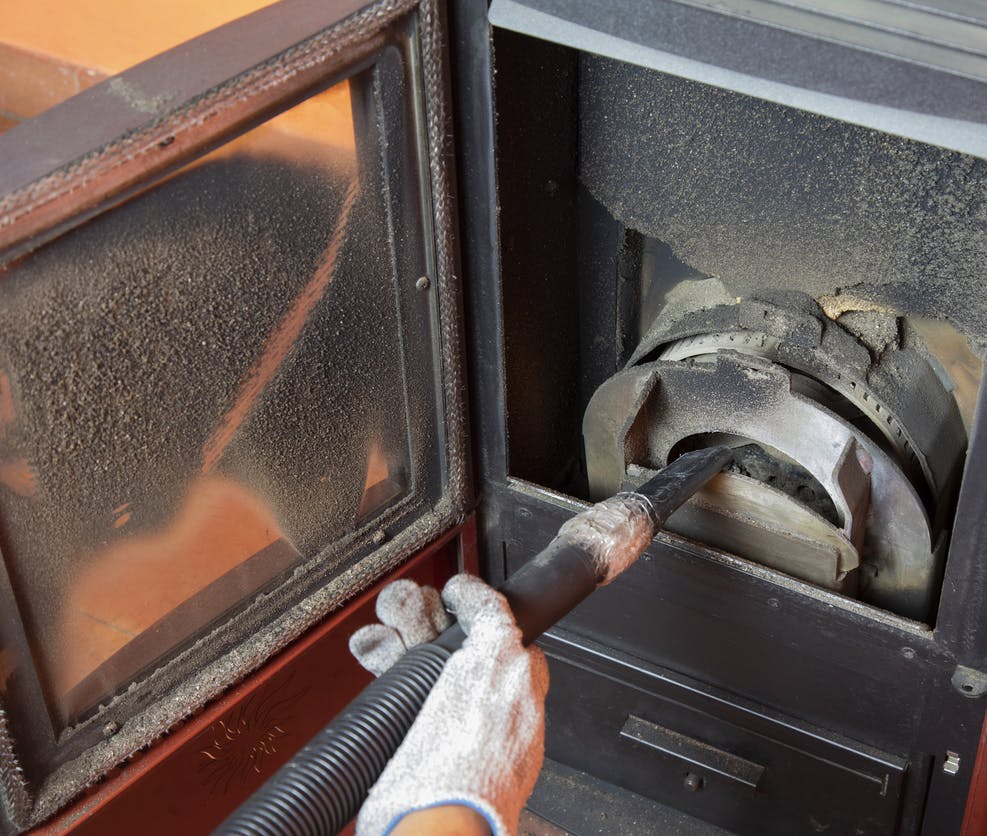 Maintenance de poêle Oranier dans les Landes