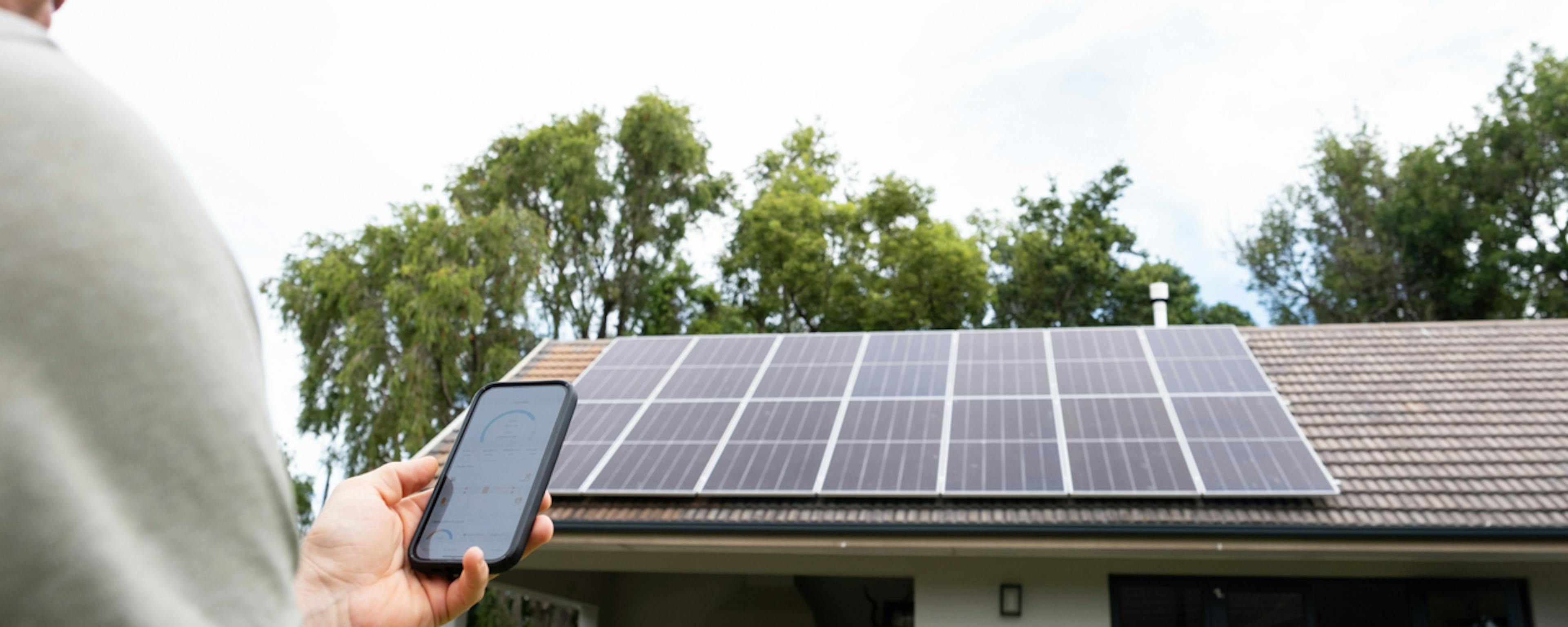 L'autoconsommation solaire se développe dans les Alpes-Maritimes : 6319 au second semestre 2024, soit une augmentation de 76%. EGS Energies décortique pour vous les chiffres clés du photovoltaïque dans le 06 !